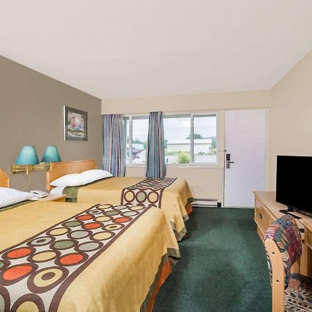 Hotel Super 8 By Wyndham Quesnel Bc Exteriér fotografie