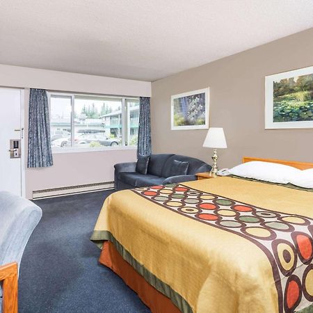 Hotel Super 8 By Wyndham Quesnel Bc Exteriér fotografie