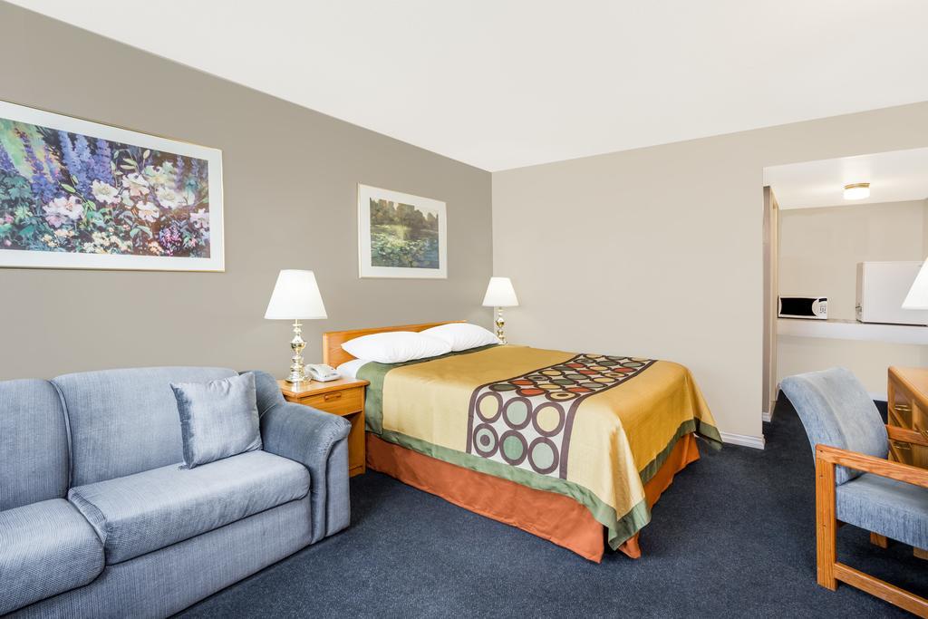 Hotel Super 8 By Wyndham Quesnel Bc Exteriér fotografie